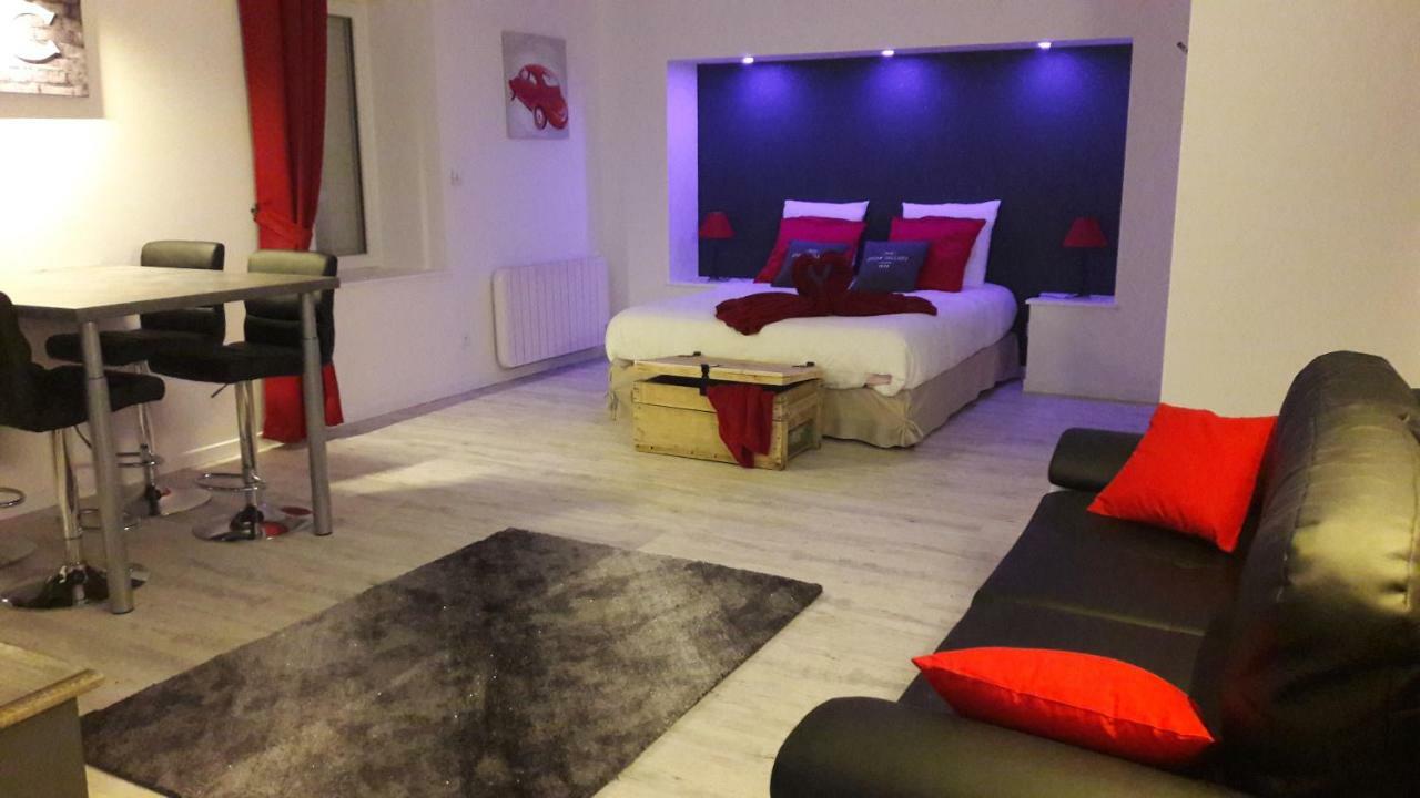 Au Fer A Cheval Hotell Gandelain Eksteriør bilde